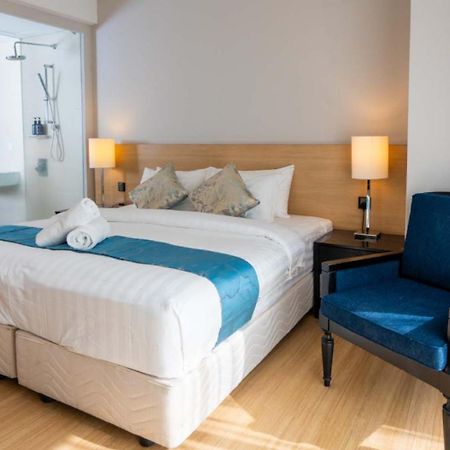 The Straits Melaka By Perfect Host Aparthotel Luaran gambar